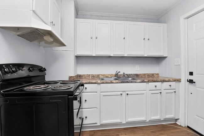 Photo - Cozy 2 Bedroom Duplex Close to NoDa!