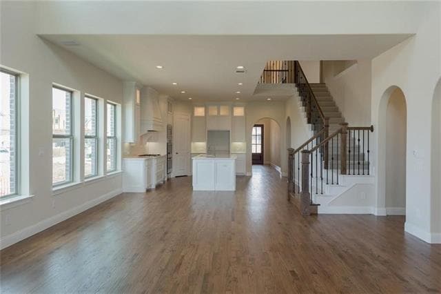 Photo - 703 Thoroughbred Ave