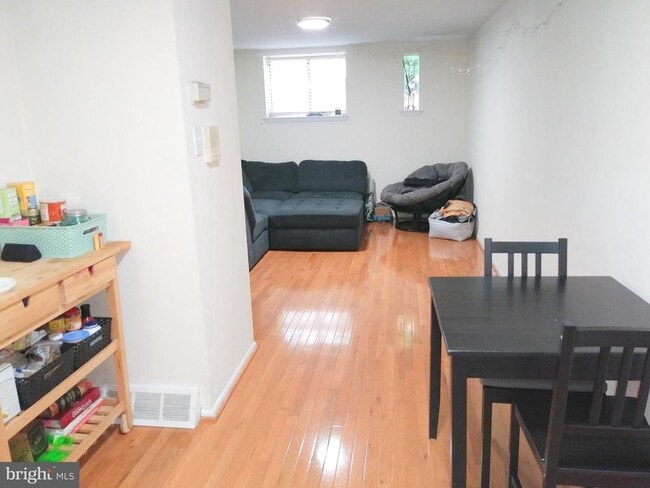 Building Photo - 521 S 16th St Unit A