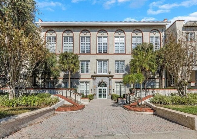 Building Photo - Modern Condo Living by Mirror Lake – Downtown St. Pete! 2bed | 2bath Unit 117