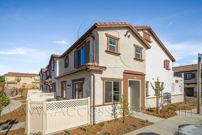 Photo - Stylish 2 Bed + 2.5 Bath Townhome in Murrieta