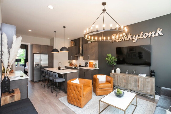 Photo - 1405 Napoleon St Unit ID1312339P