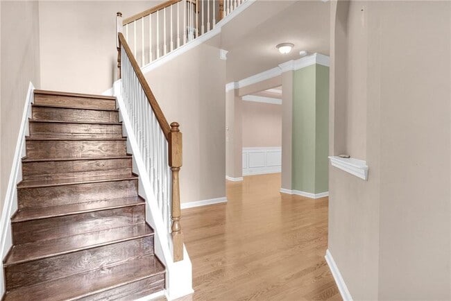 Photo - 5015 Hastings Terrace