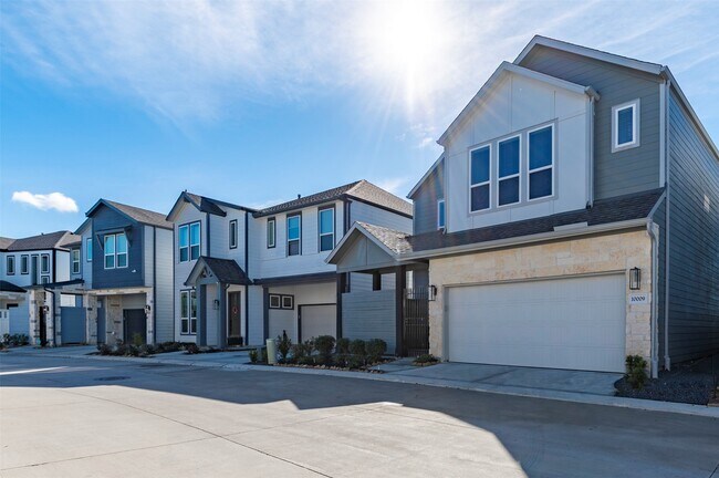 Photo - 10009 Cloud Mist Dr
