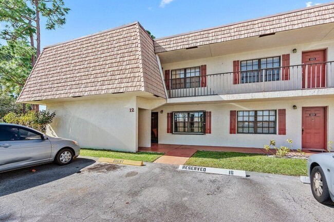 Building Photo - 4245 Oak Terrace Dr