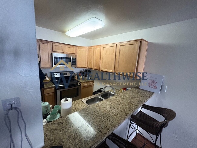 Photo - 951 N Euclid Ave