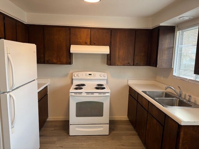 Photo - 826-828 ROYAL Unit 828