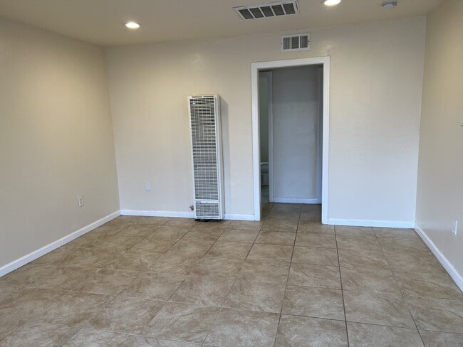 Photo - 718 Charlana Dr