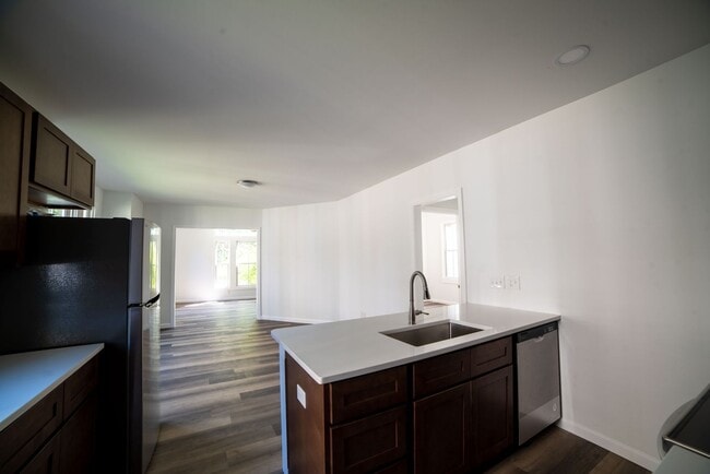 Photo - 107 N 13th St