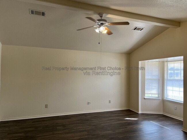 Photo - 3509 Price Cir