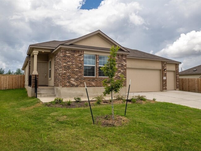 Photo - 702 Silver Springs Bend