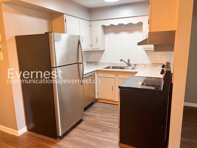 Photo - 9 Meredith Ct Unit 2