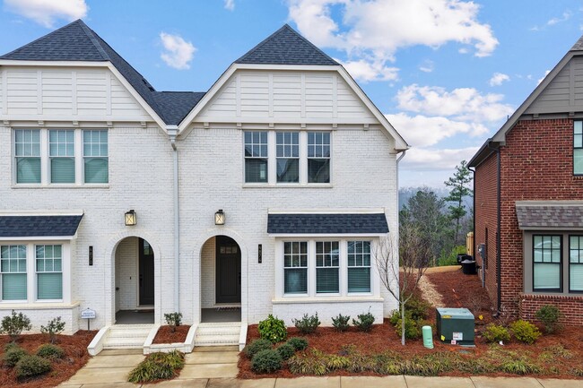 Building Photo - Discover the Charm of Hwy 150 living in Everlee