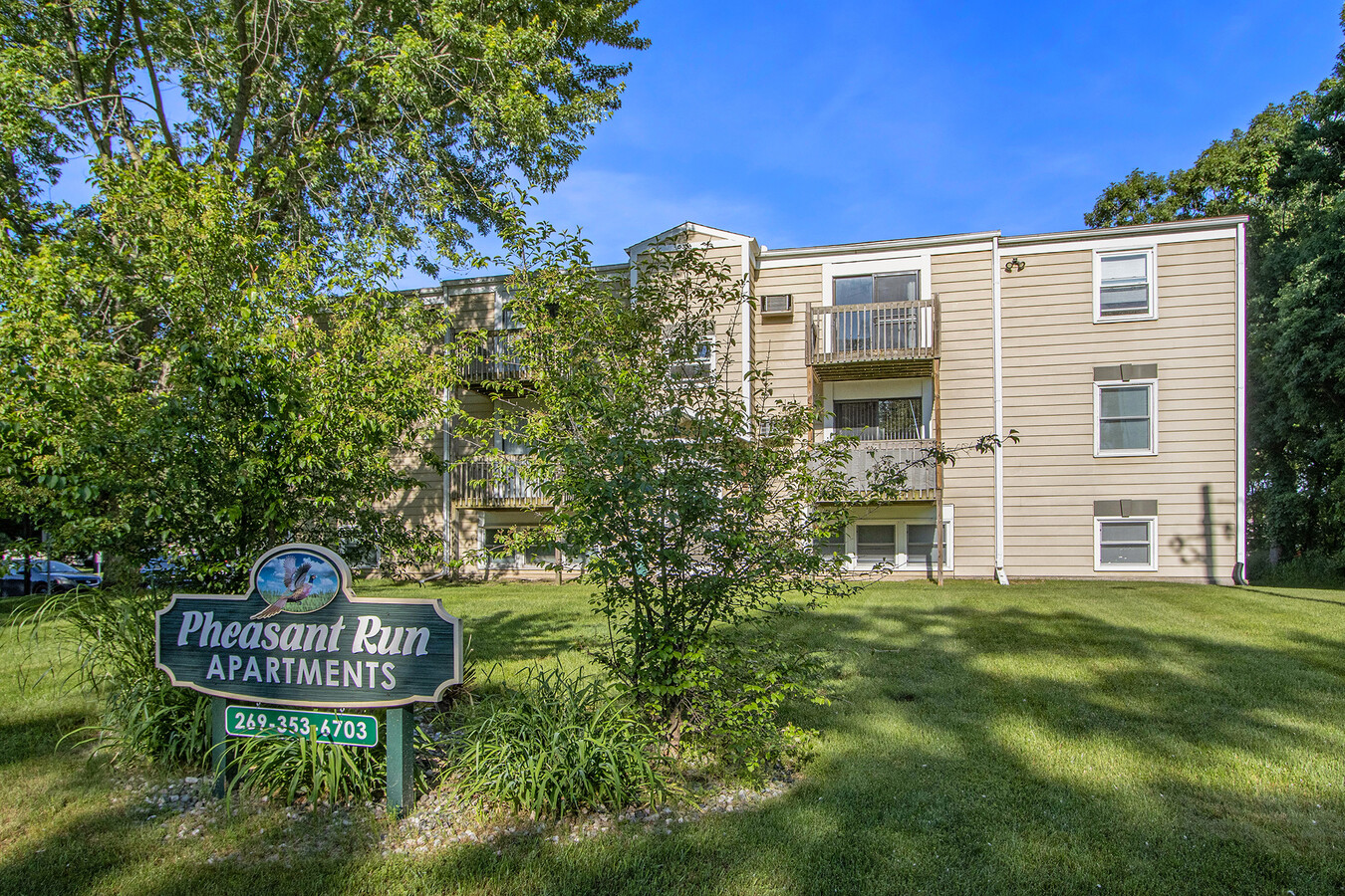 Pheasant Run - Pheasant Run Apartments