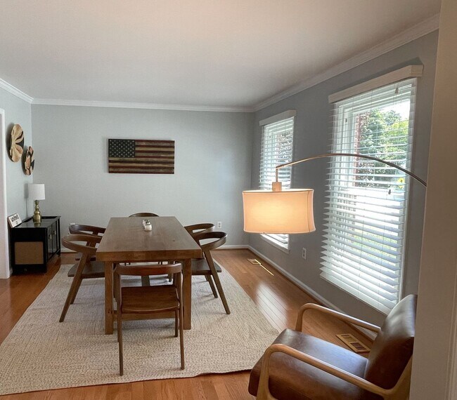 Photo - Leesburg Country Club 4 Bed 3.5 Bath SFH For Rent!