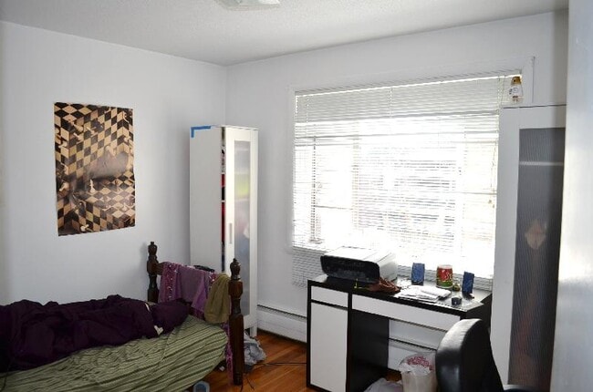 Building Photo - 50 Evergreen St Unit 22