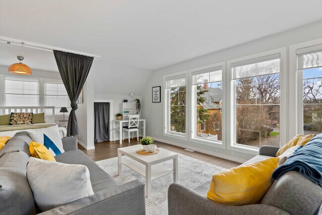 Photo - 74 Elma St W Unit SI ID1303239P