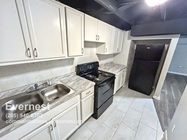 Photo - 424 Robin Rd