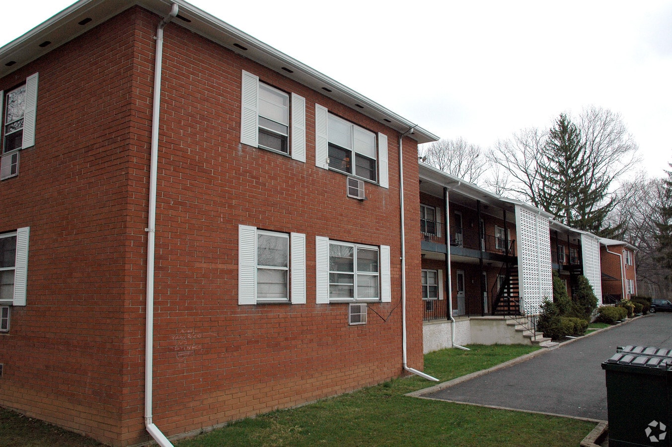 Photo - 391-399 Grove St