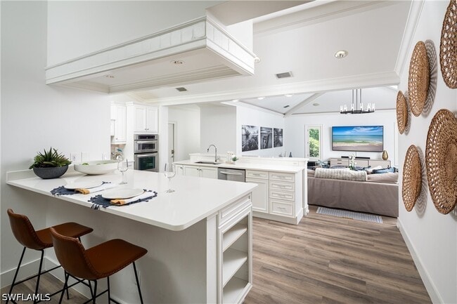 420 Palm Cir E