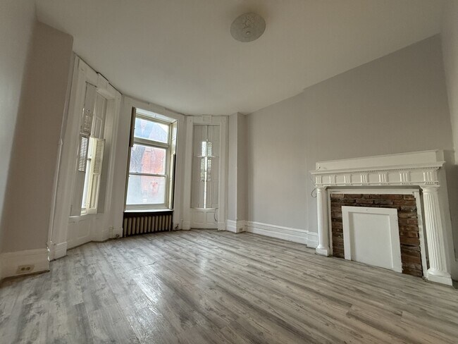 Photo - 255 State St