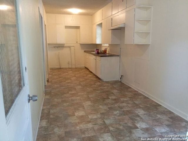 Photo - 943 Essex St