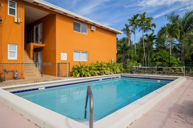 Photo - 7901 SW 64th St Unit 2
