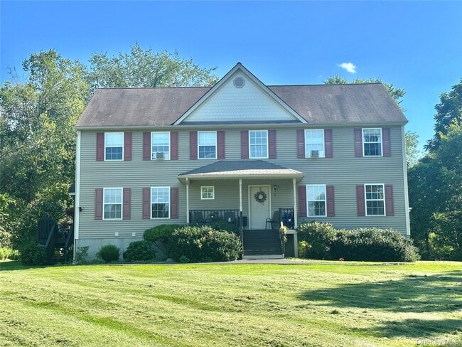 Building Photo - 2 Bel Air Dr