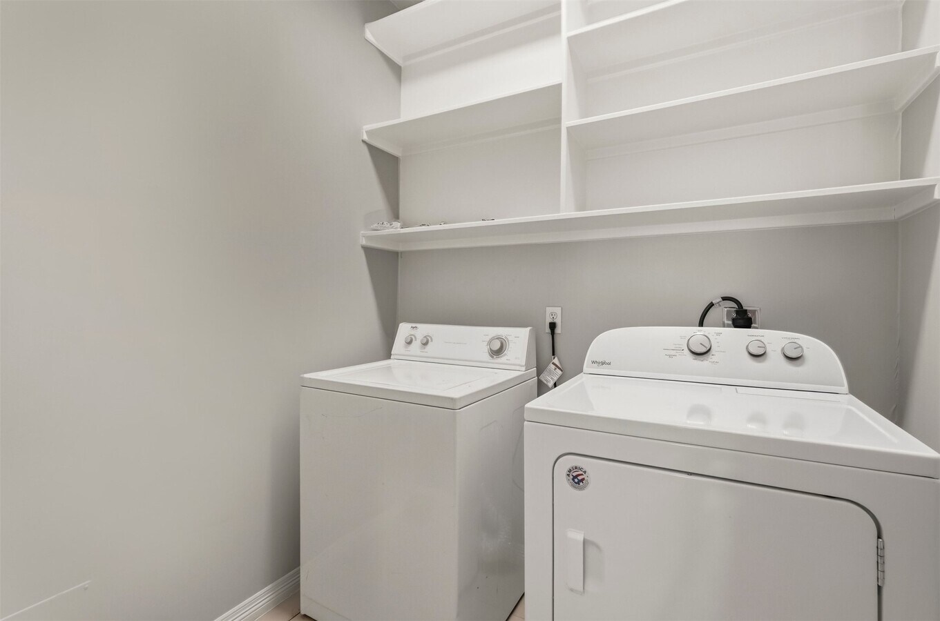 Photo - 822 Stuart St