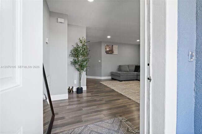Photo - 401 NW Kilpatrick Ave
