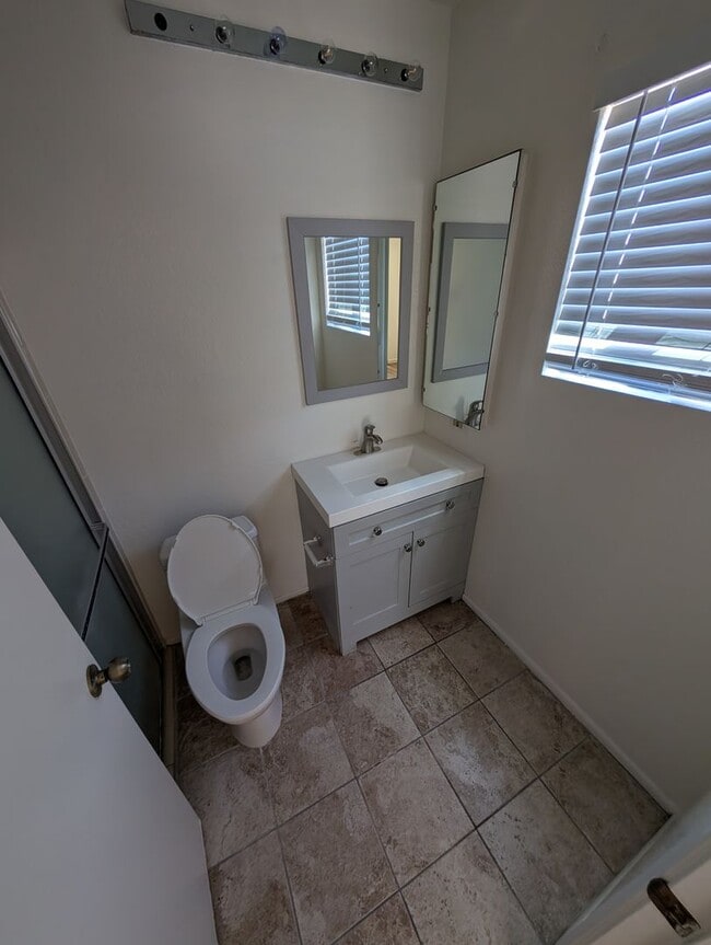 Photo - 1430 N Leawood Pl