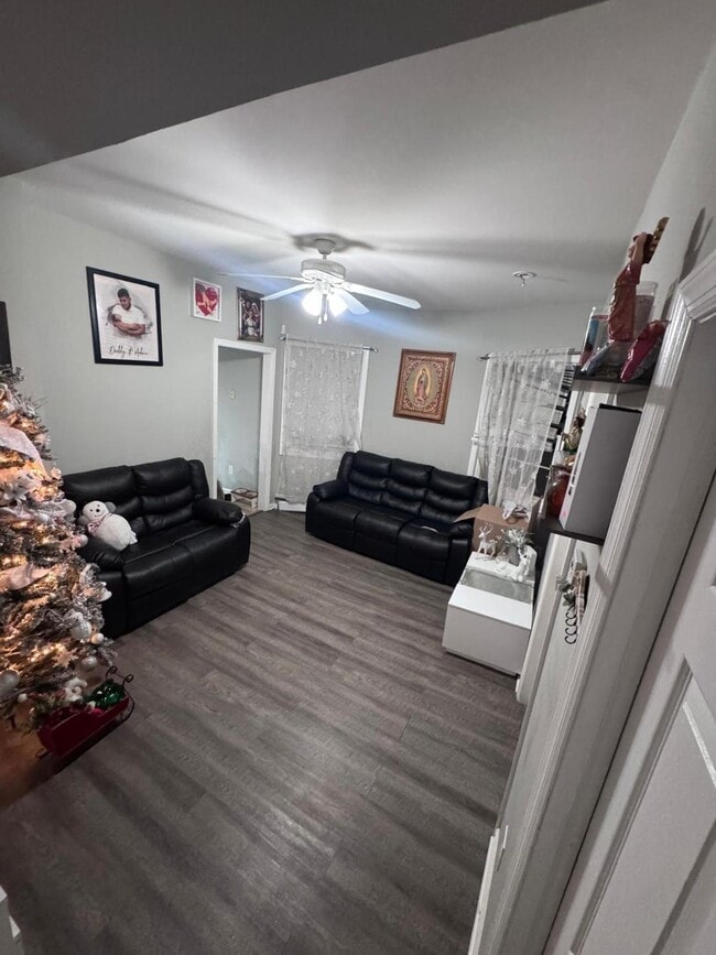 Photo - 14-16-16 E 41st St