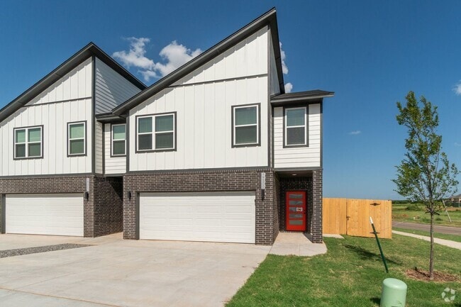 Building Photo - 19610 Molly Dr Rental