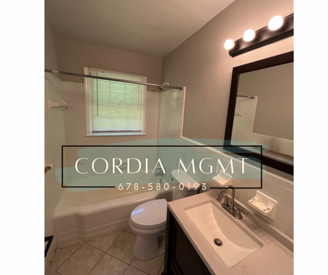 Photo - Beautiful Brick Home with Space! - Mableto...