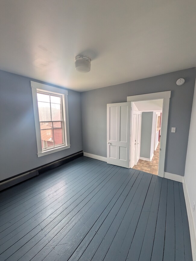 Photo - 2978 Vt Rte 14 N Unit 3