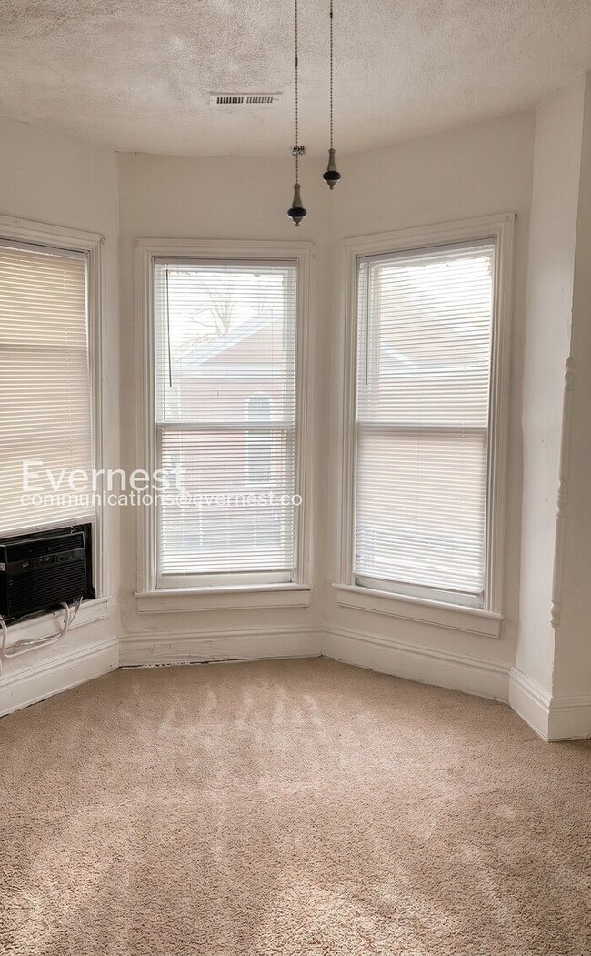 Photo - 2016 Fairmount Ave Unidad Apt 2