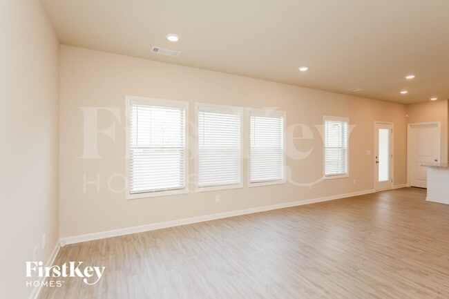 334 Auburn Crossing Dr
