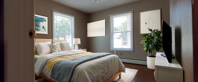 Photo - 67 Bowery St Unidad #7