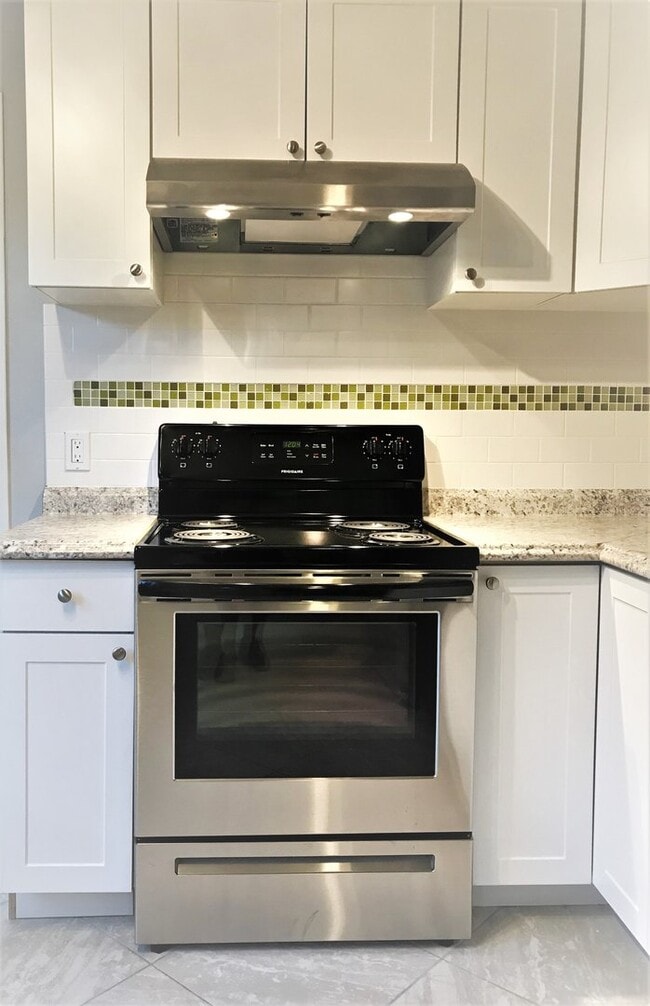 Photo - Holiday Heights Unit B