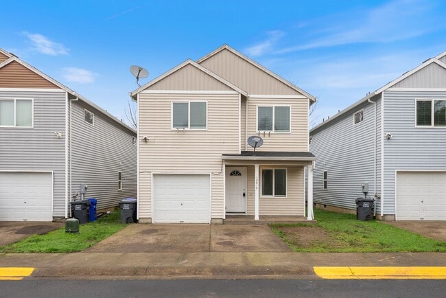 Building Photo - Beautiful 4bed/2.5bath home