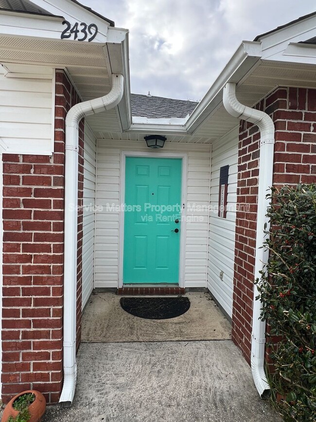 Photo - 2439 Redoubt Ave