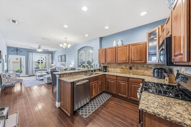 Photo - 9606 Royce Dr