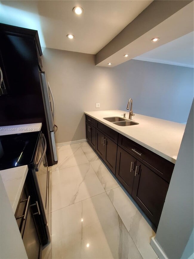Photo - 8160 Geneva Ct Unit 303
