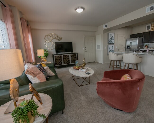 97 North Oak Apartments Kansas City, MO