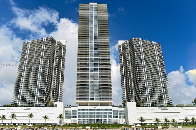 Building Photo - 1850 S Ocean Dr Unit 1106