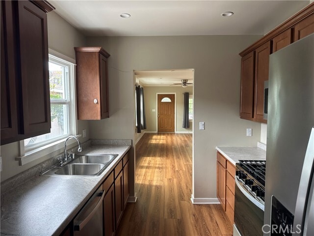 Photo - 656 W 13th St