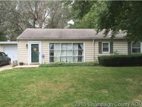 Building Photo - 3 bed/1bath - Great location Rental