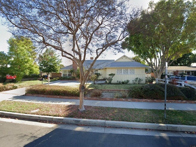 Building Photo - 16944 Calahan St