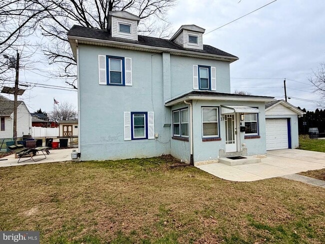 Building Photo - 37 Washington Ave