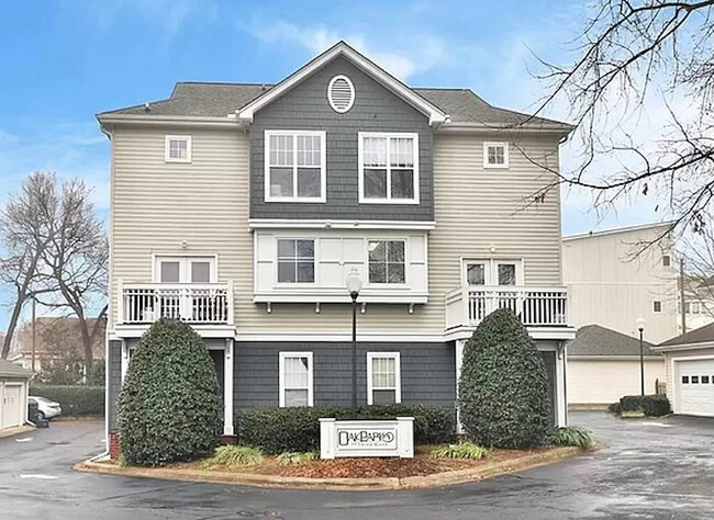 Photo - 1036 W 1st St Townhome